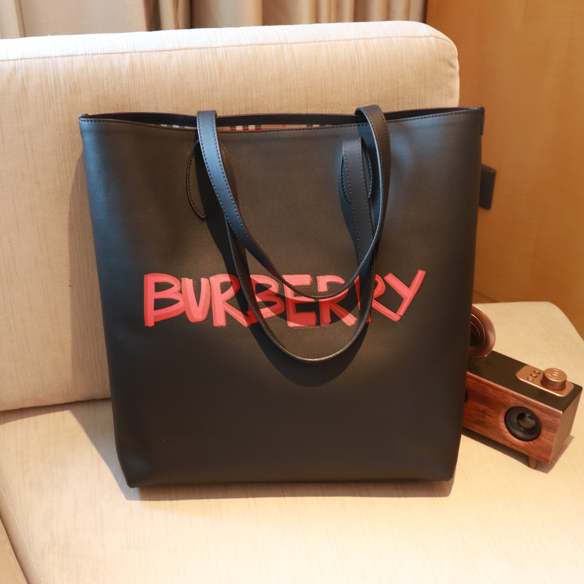 95新 BURBERRY/博柏利 巴宝莉/托特包/97新/芝心/限定涂鸦款