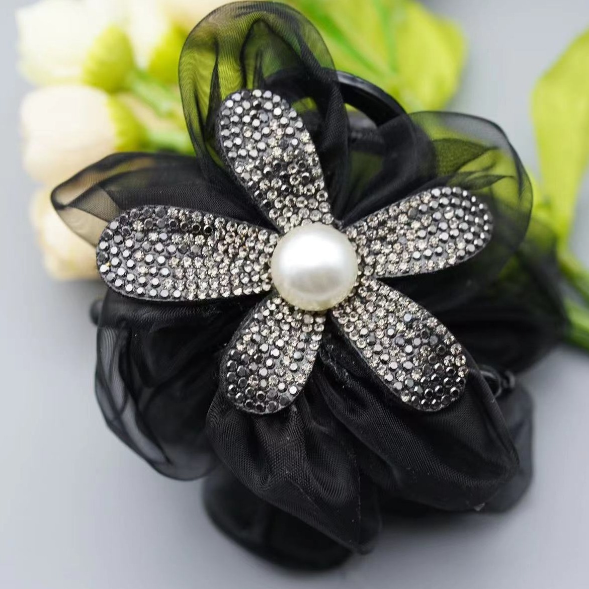 诗泊雅 高级感闪钻花朵抓夹发夹女2024新款后脑勺盘发夹子