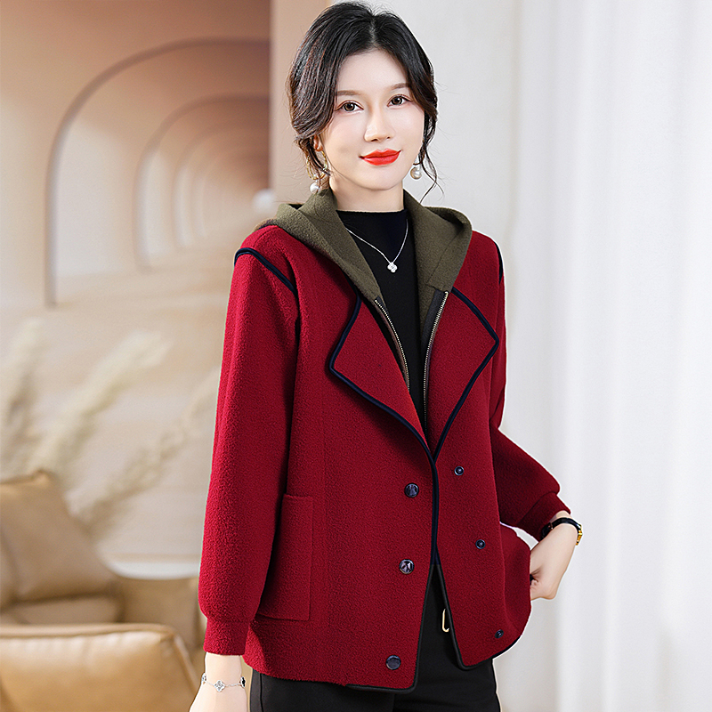 妈妈秋冬加厚毛呢开衫大码连帽中年女洋气短款针织外套高贵风衣