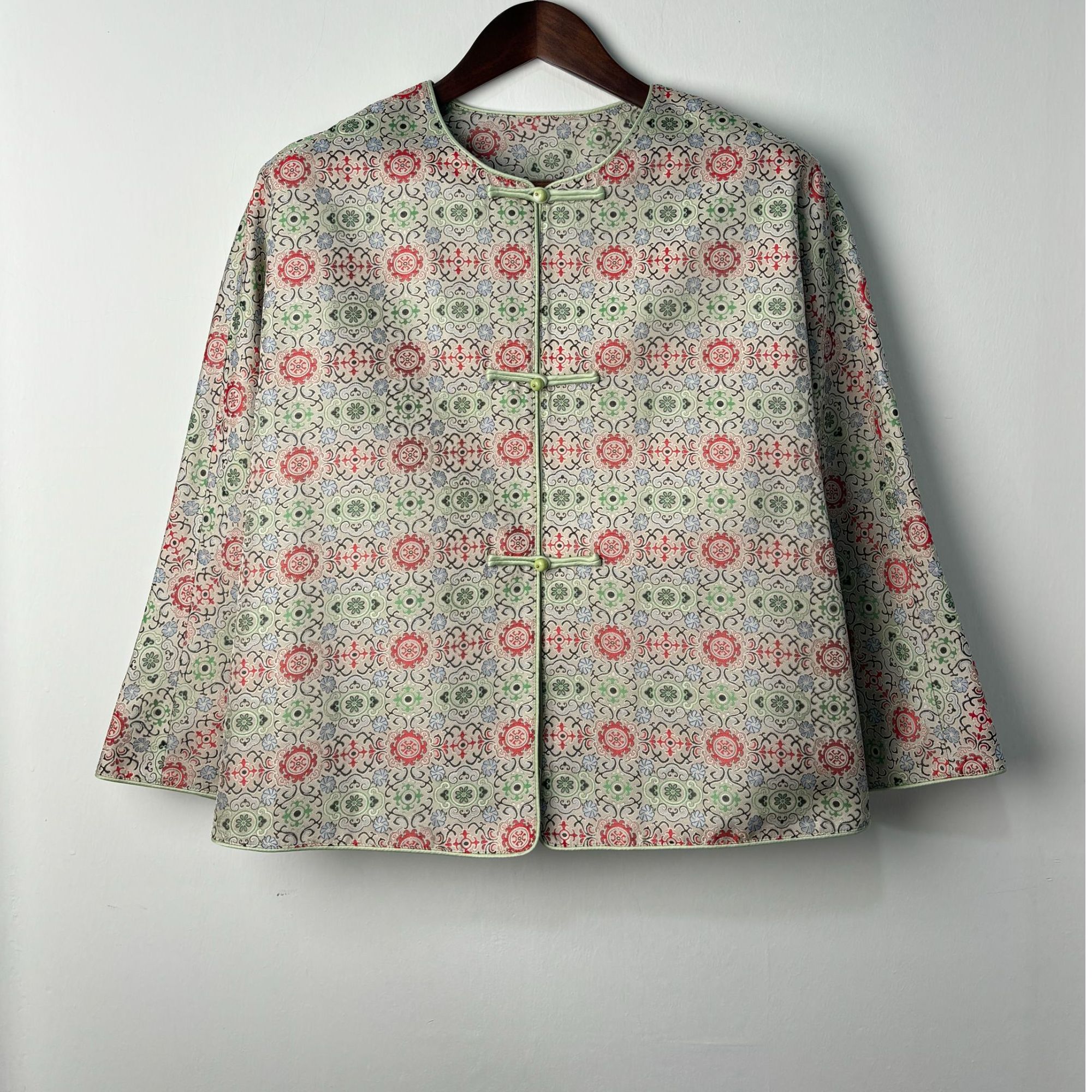 【云舞香纱】陆美英四合如意纹新中式圆领宋锦外套醋酸内衬（无钢印）