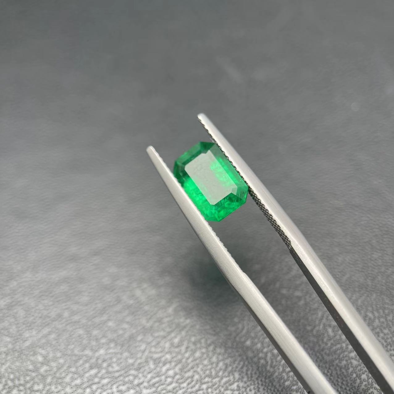 31101-65（0013）/祖母绿裸石长方形木佐-2.78ct