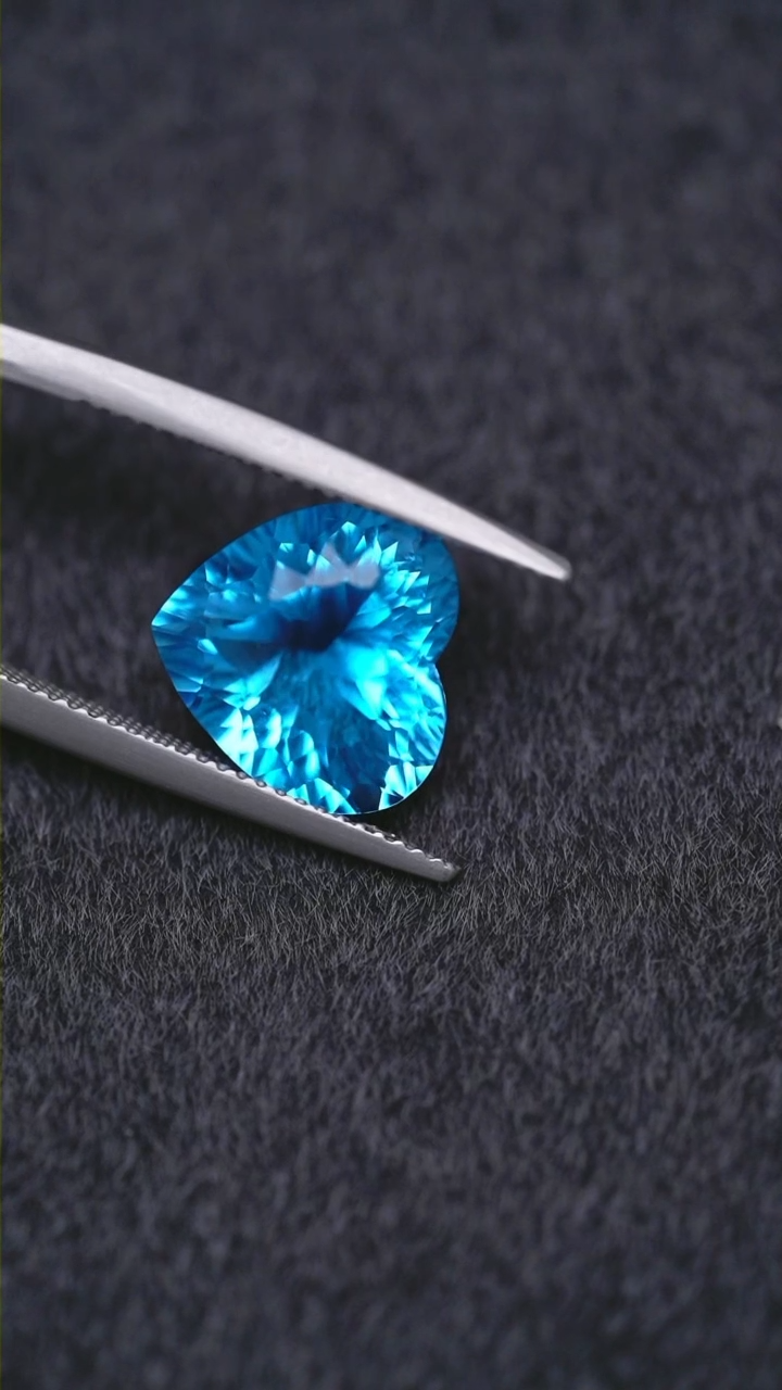 【闪购商品】托帕石裸石未镶嵌31127-15托帕石心形7.61ct