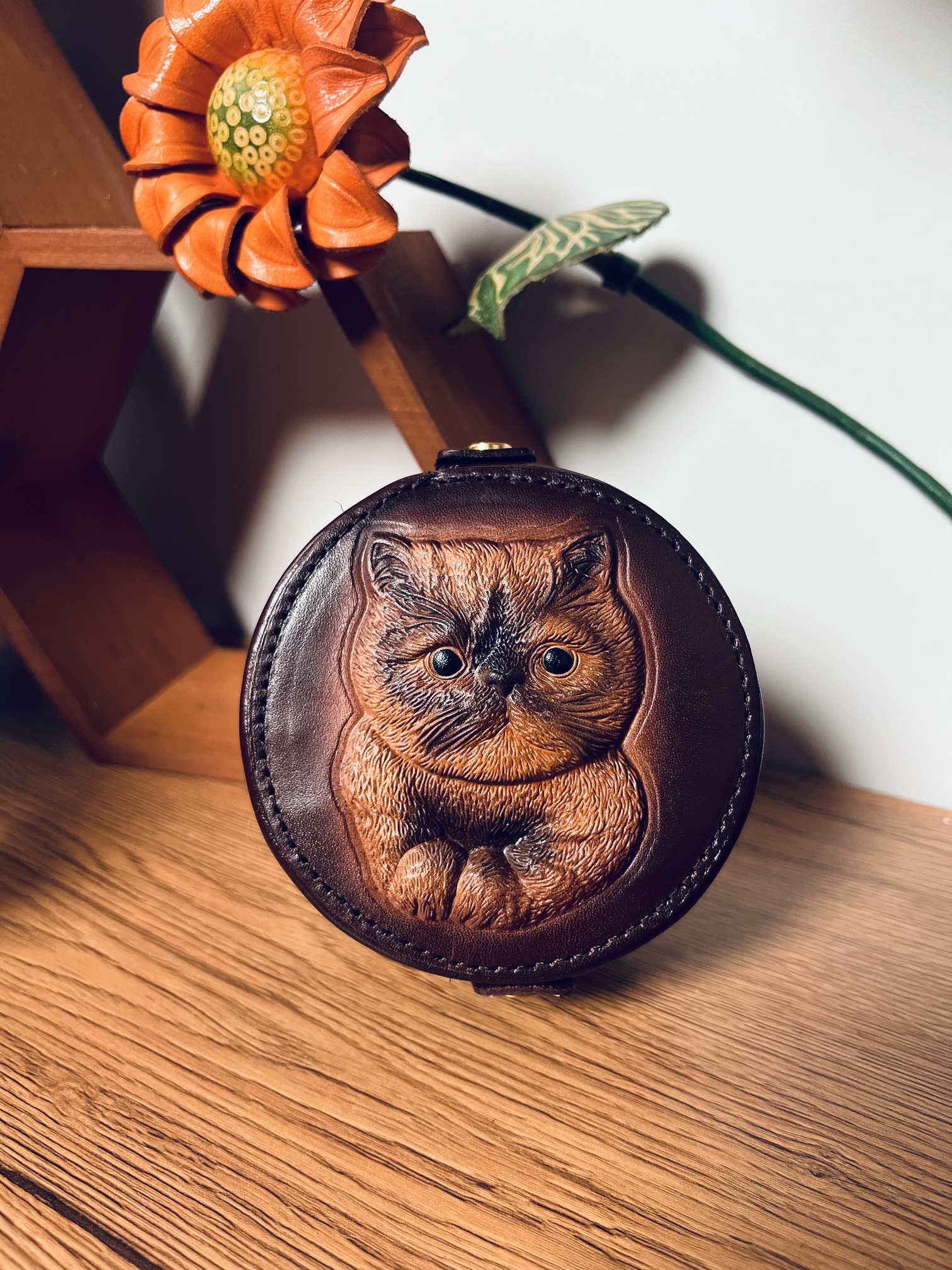 猫咪首饰盒真皮纯手工制作简约皮雕高档