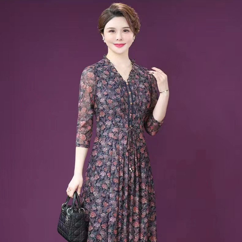 8901#时尚木耳花边v领显瘦连衣裙春季气质中长款碎花洋气妈妈装