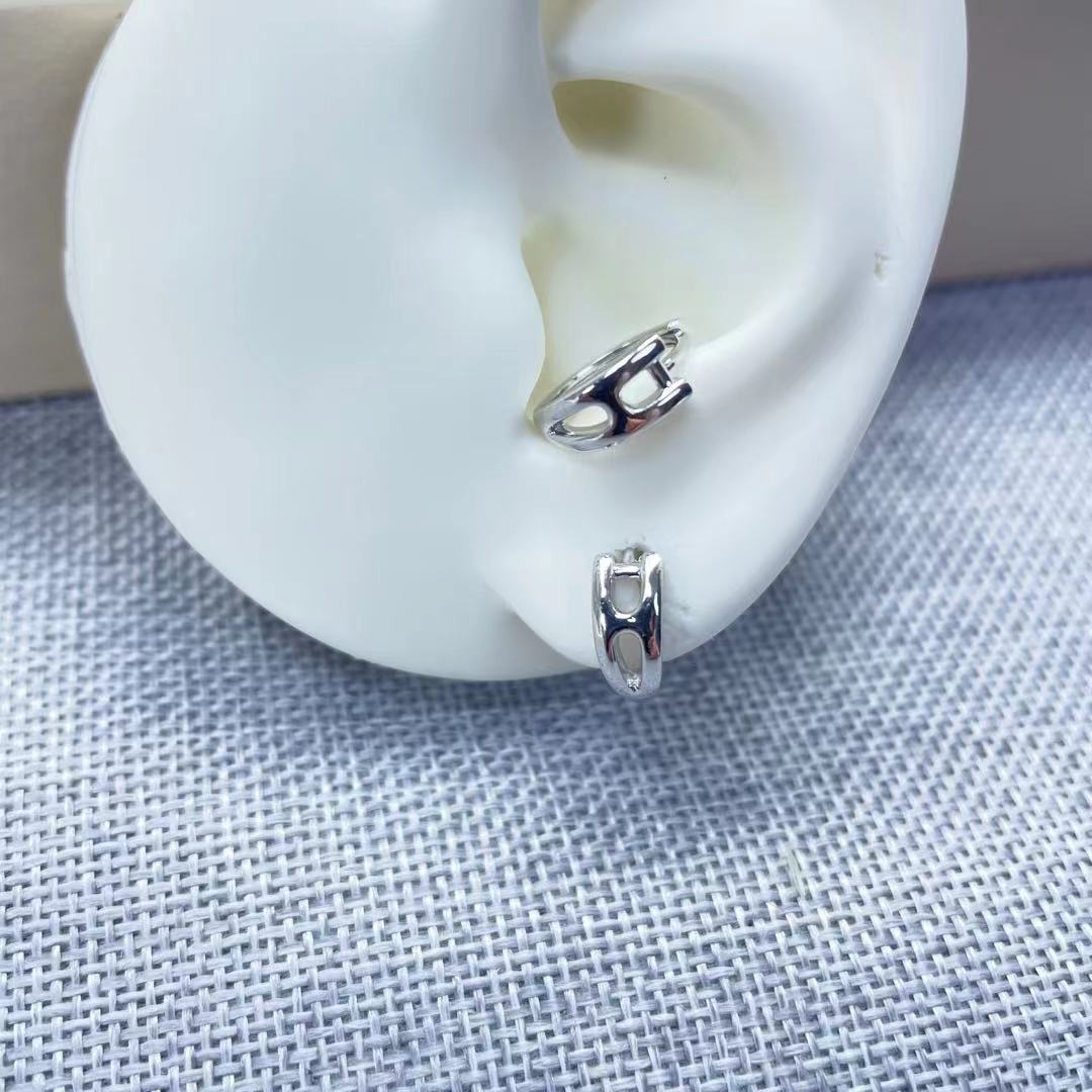 PT950 铂金耳饰   简约时尚耳扣(内径约9mm) S 26013 