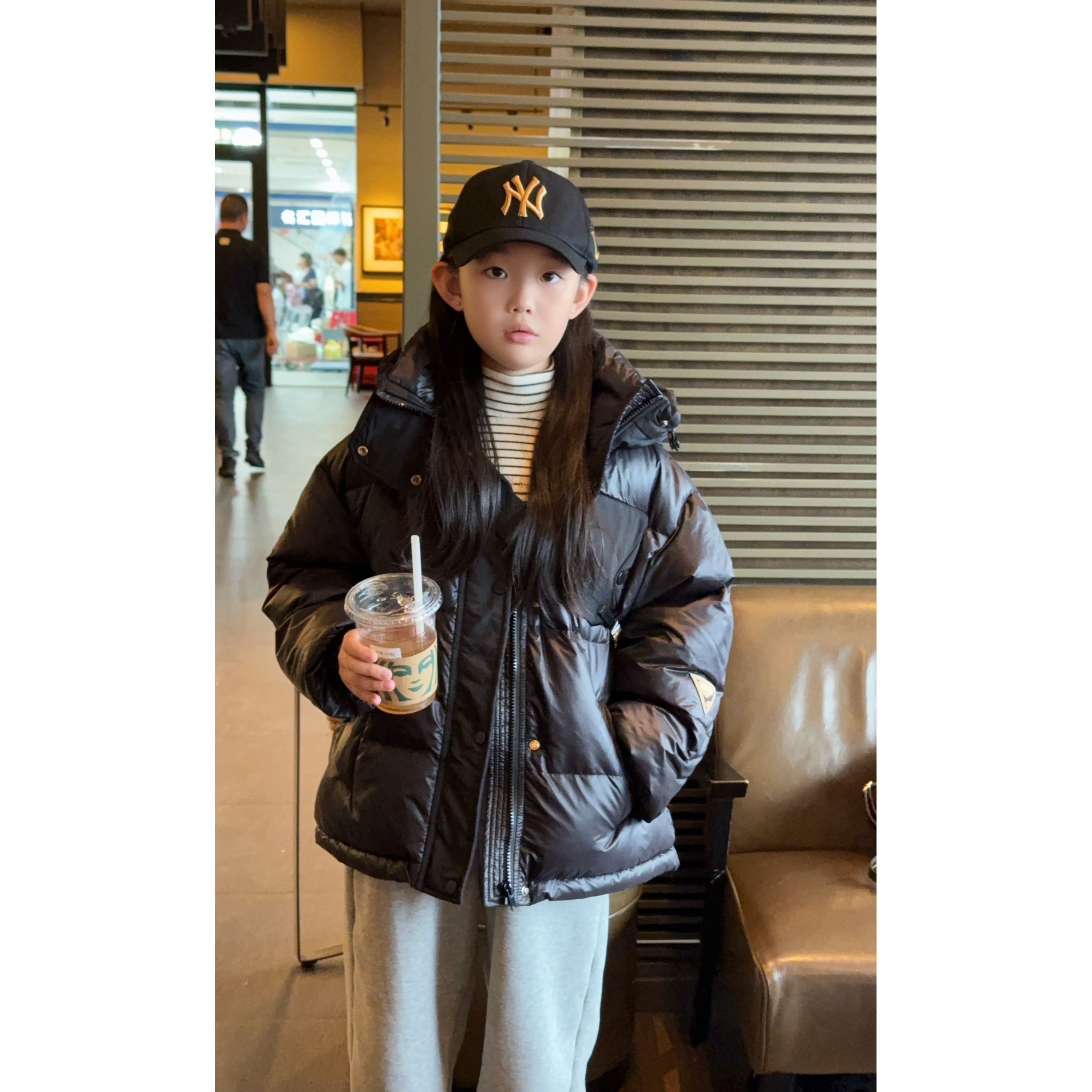 现货   2024冬季儿童休闲女童男童时尚羽绒服070