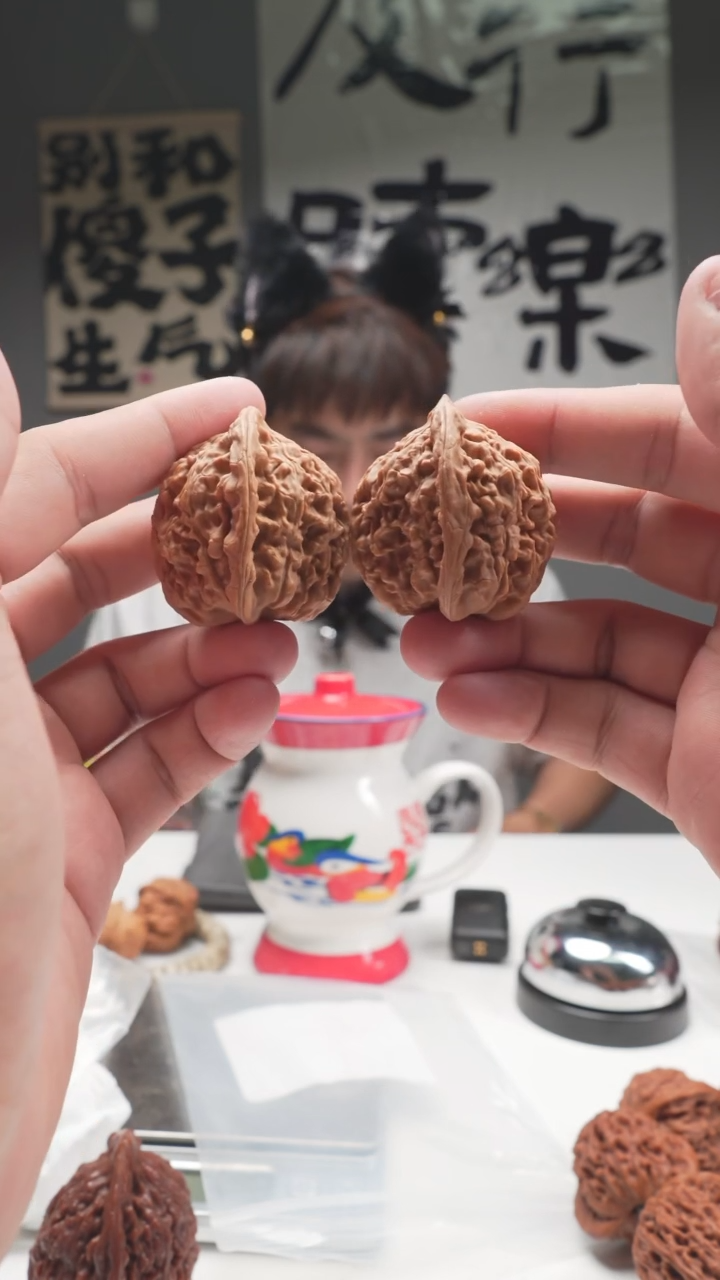 【闪购商品】文玩核桃把件39mm红狮子（顶货）