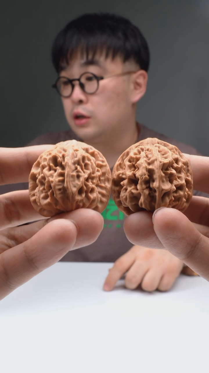 【闪购商品】文玩核桃把件天地36mm无修