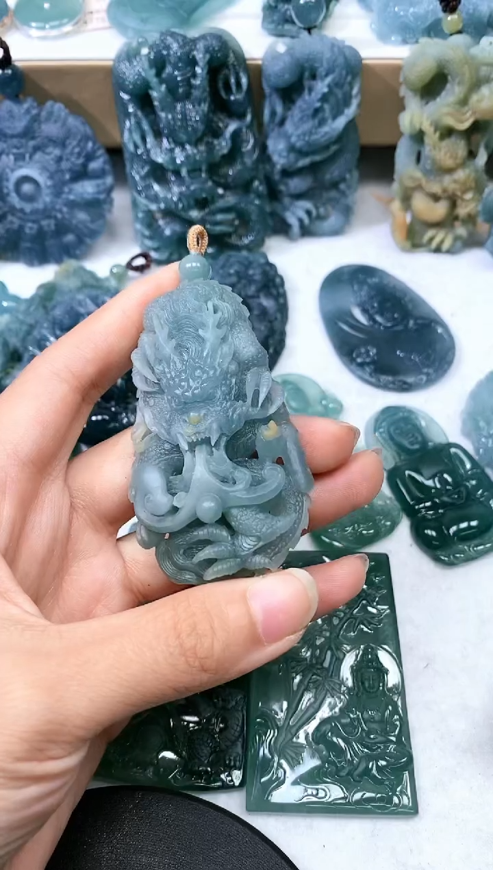 【闪购商品】定制翡翠未镶嵌翡翠