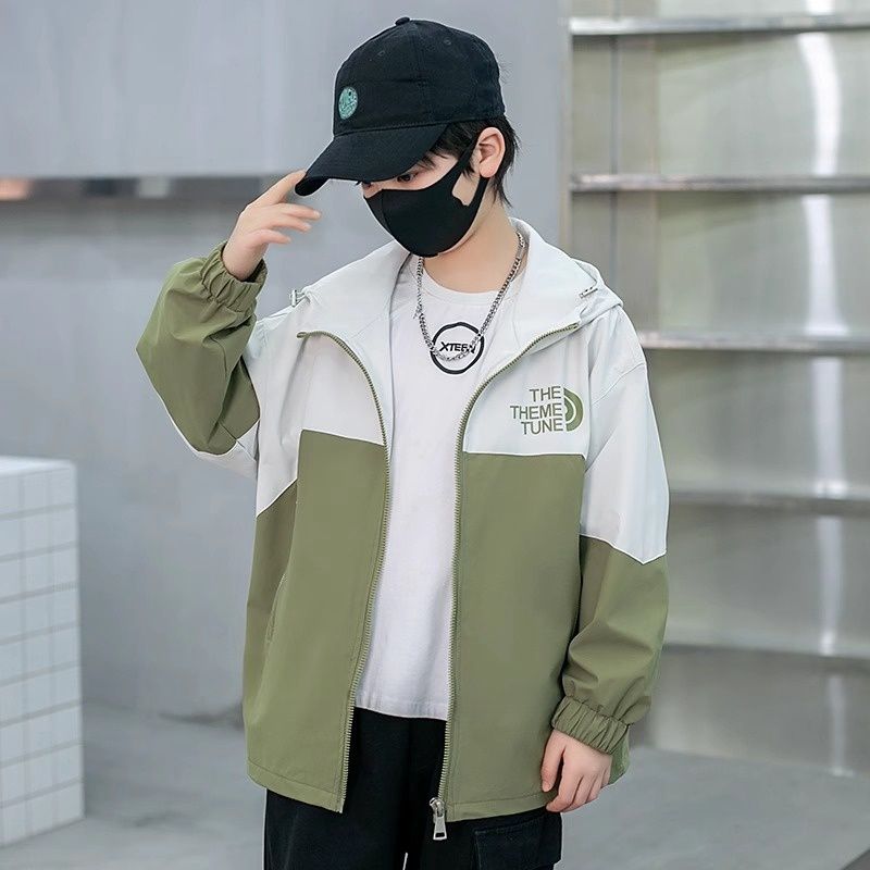 男童外套春秋款2025新款洋气中大童男孩秋装连帽帅气上衣炸街风衣