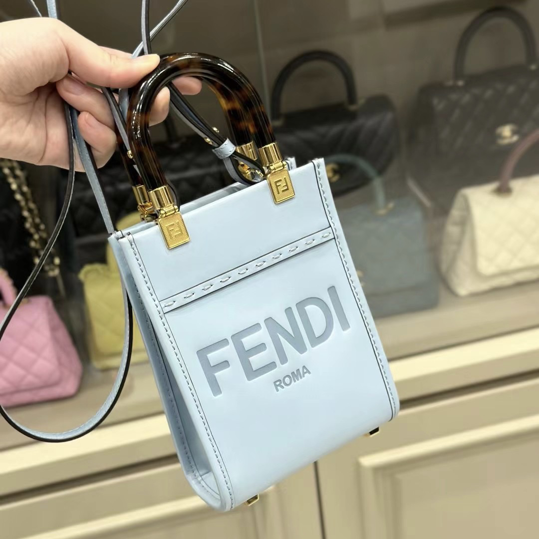 95新 FENDI/芬迪 Fendi sunshine mini tote 超治愈的baby蓝