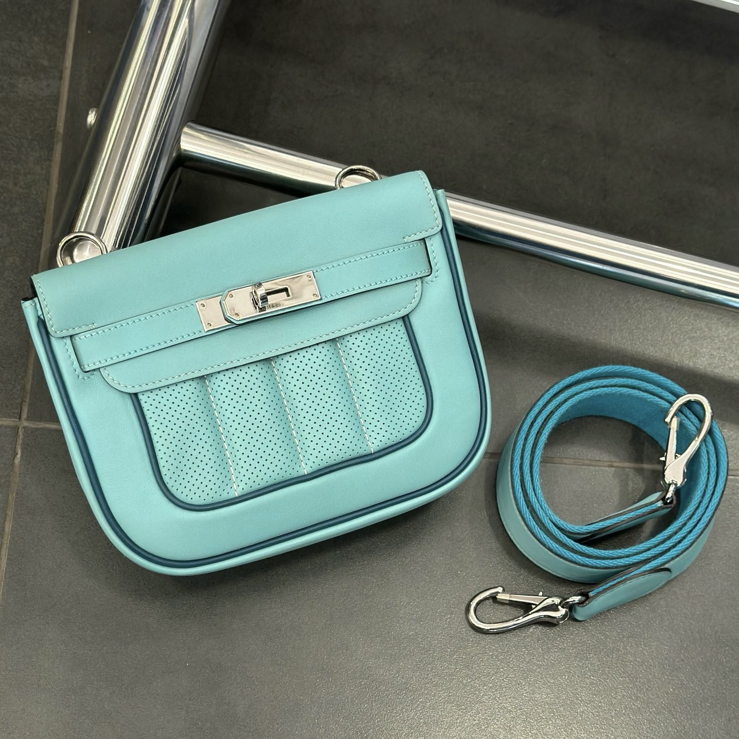 95新 Hermes/爱马仕 Hermes Berline mini 马卡龙蓝