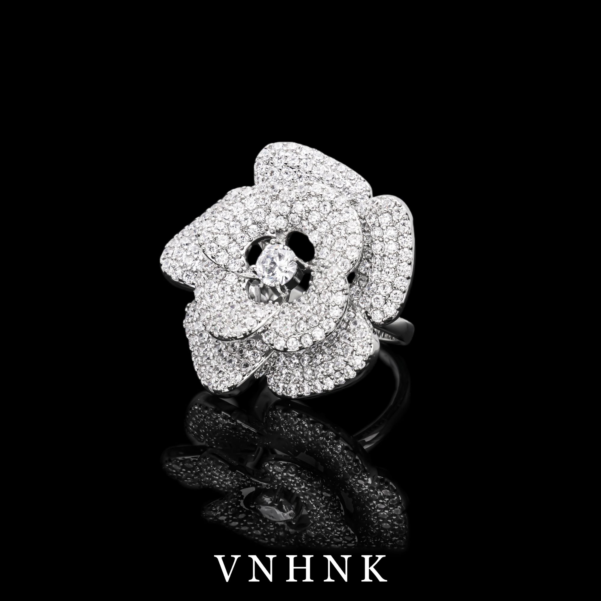 铜合金合成锆石戒指 美可儿   D294   银色气质时尚百搭精致戒指