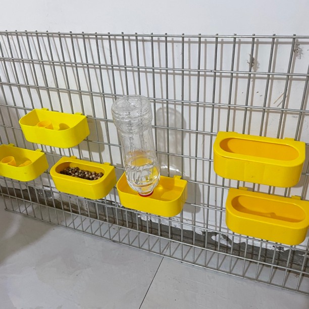 多功能挂式导水盒，十个起包邮！（不带瓶子），拍一发十！！