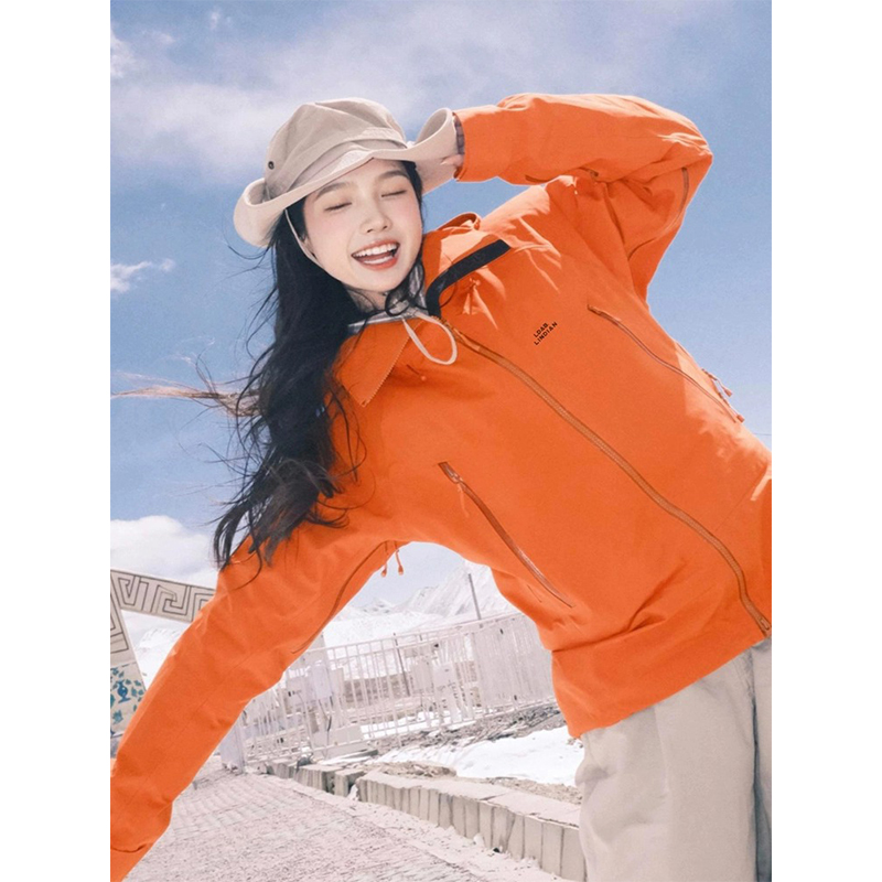 KSKM橙色冲锋衣外套女2025新款户外三合一可拆卸防风高颜值登山服