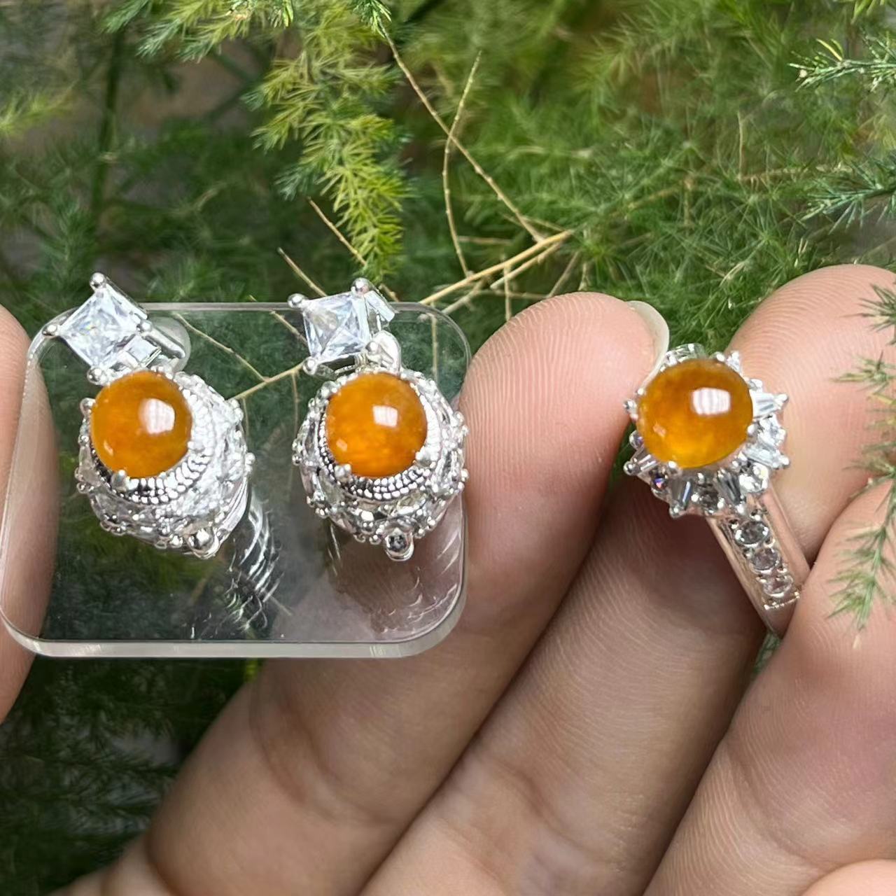 天然翡翠A货蛋面未镶嵌120