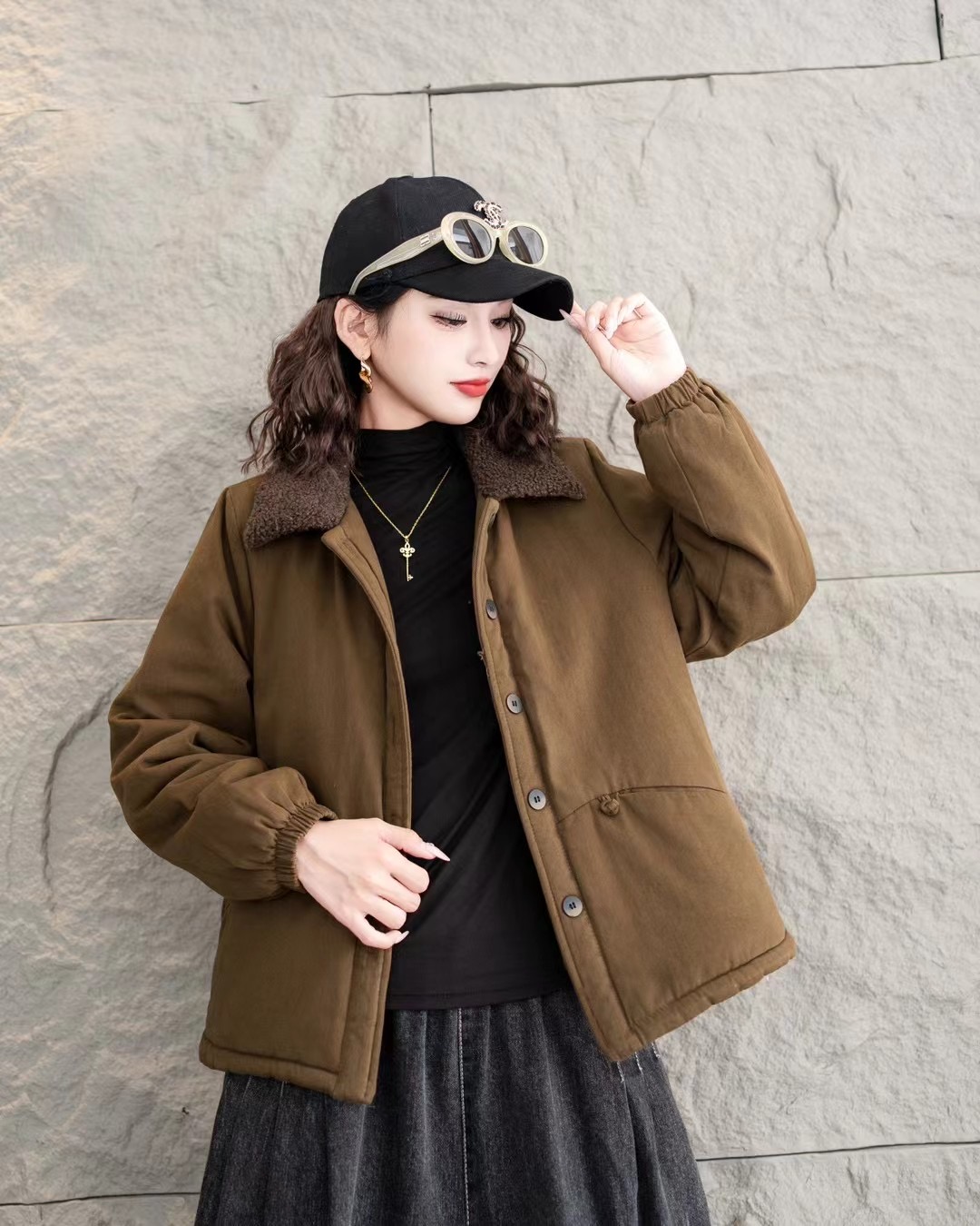 ZX090冬季新款加绒加厚保暖外套纯色休闲宽松显瘦百搭女士棉衣