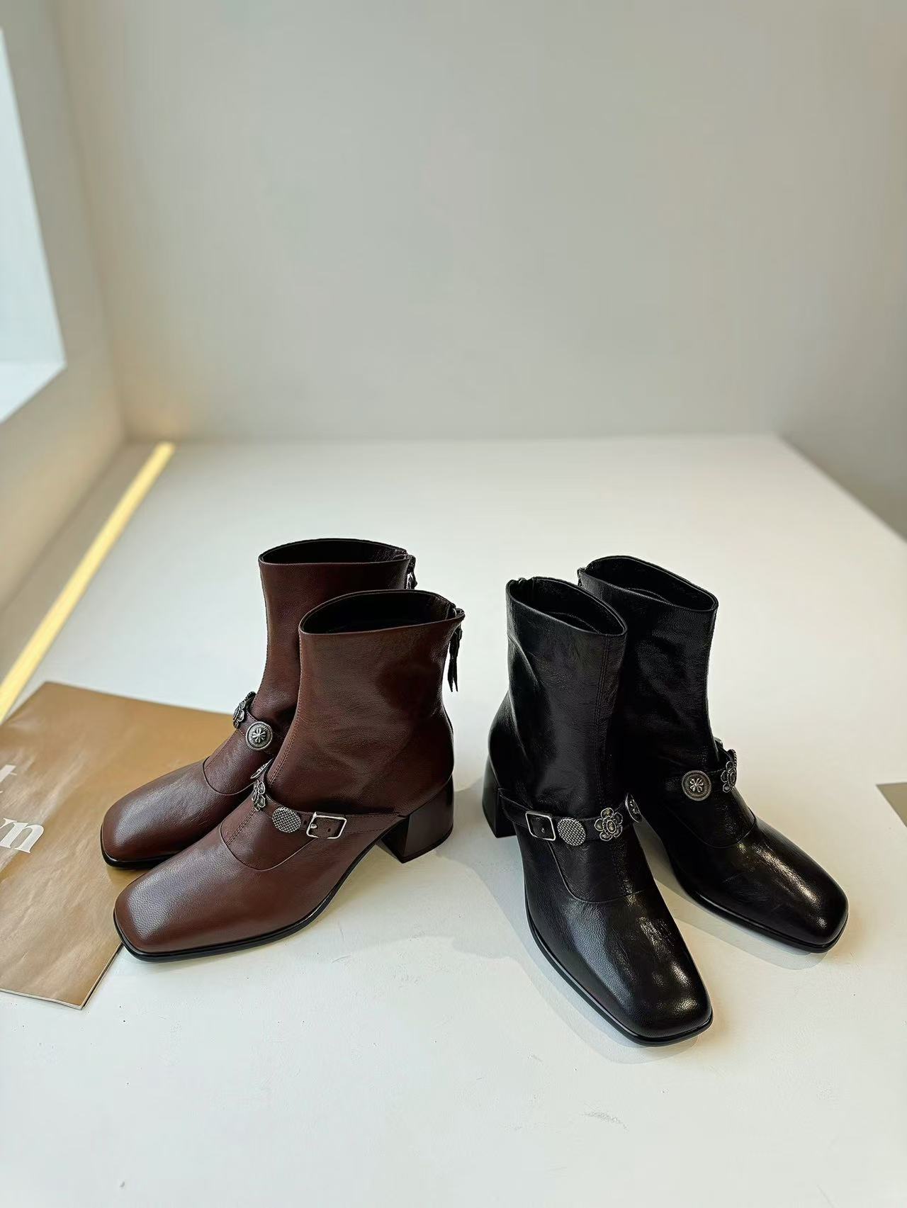 【聚新汇】3198-7新款中筒高跟时装通勤靴子真皮时尚经典