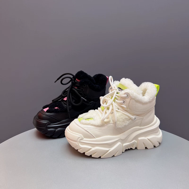 【聚新汇】2886-10简约时尚休闲风格设计师经典百搭纯色板鞋