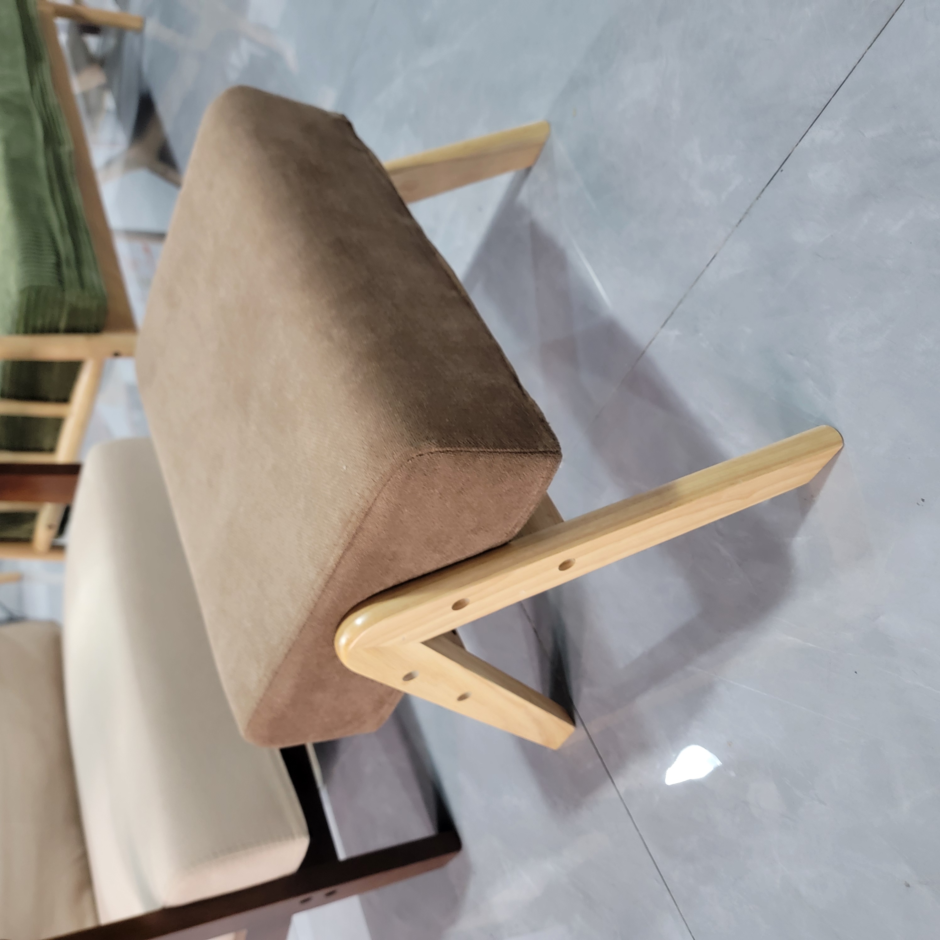 脚蹬实木框架颜色布料可定制拍下可备注或联系客服