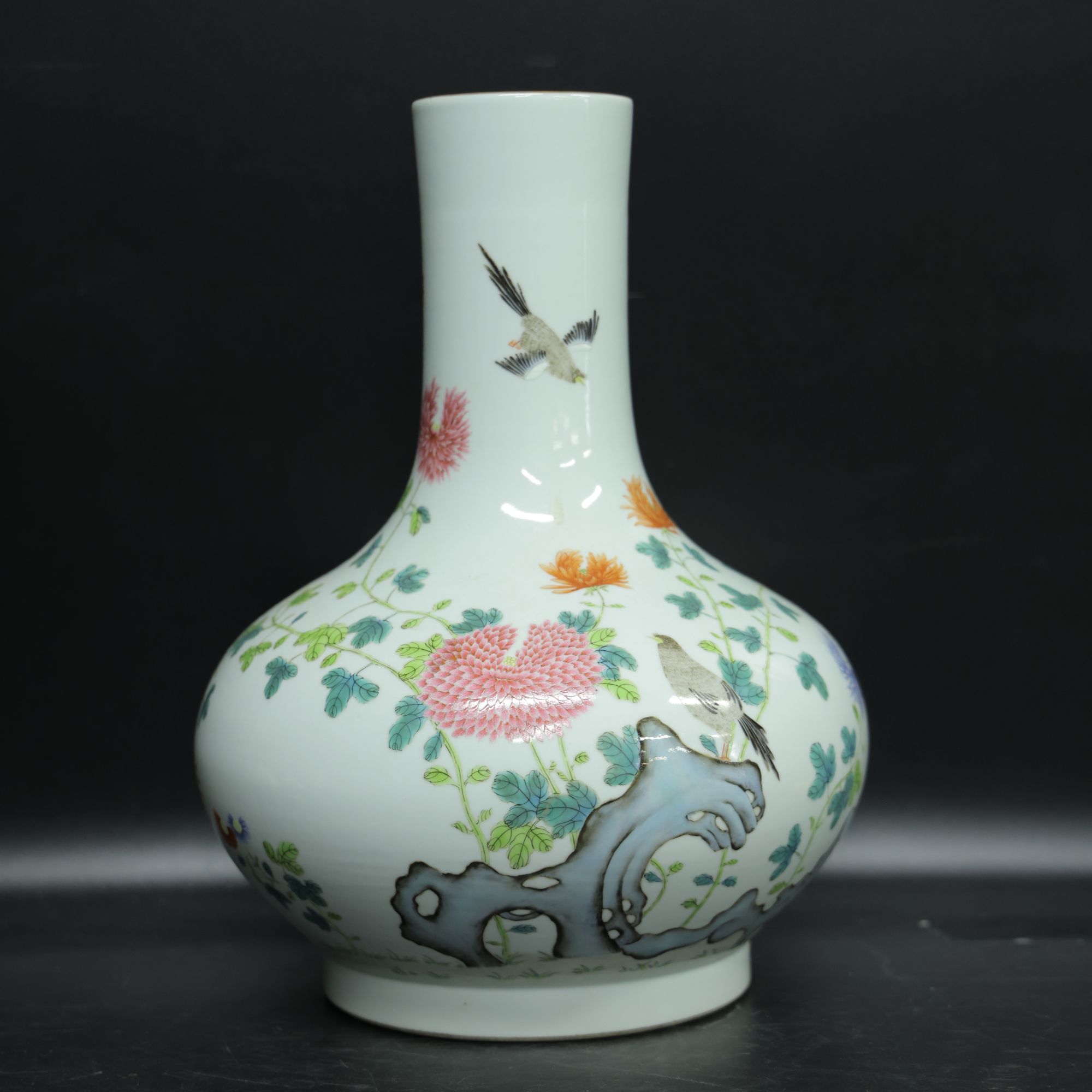 清代光绪/粉彩花鸟纹赏瓶 