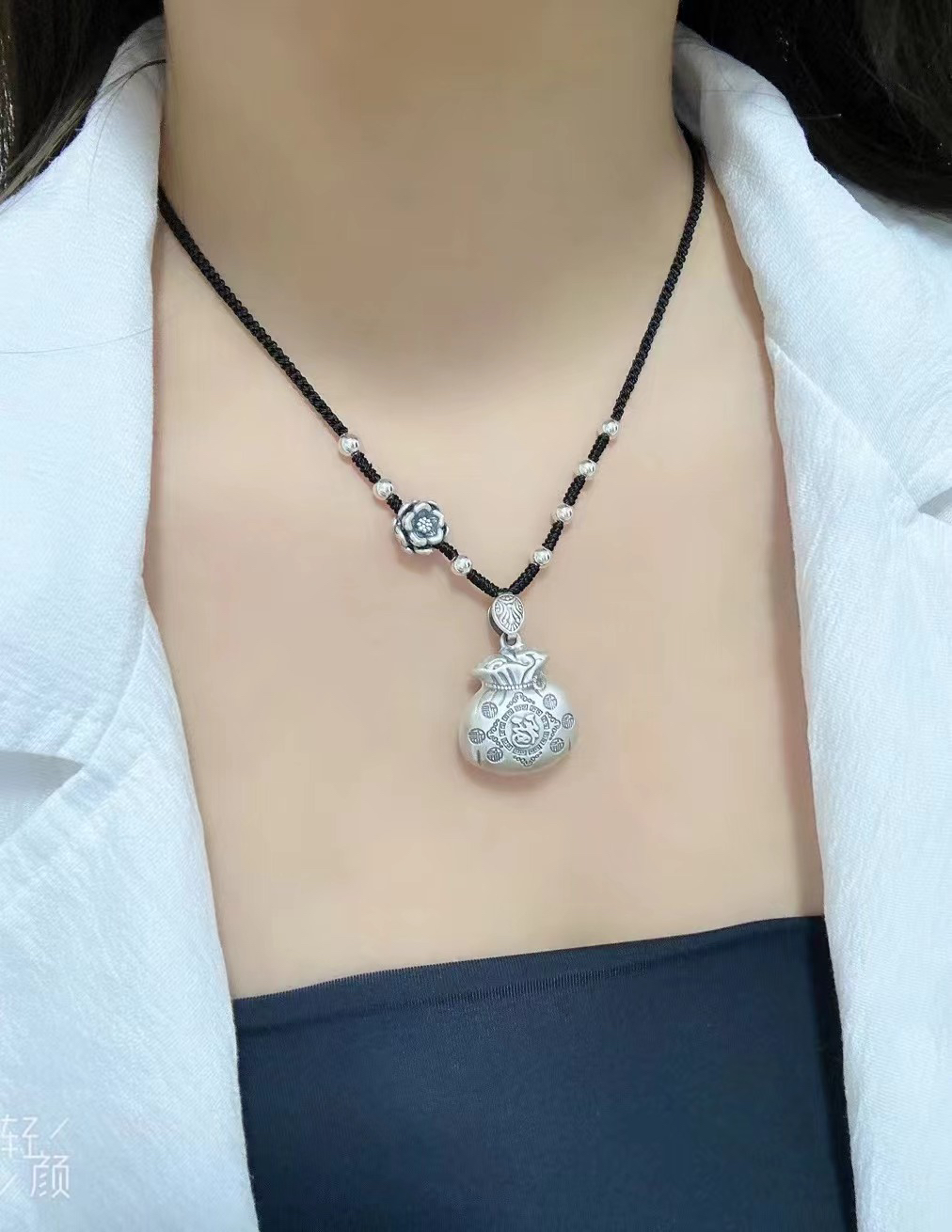 吊坠足银 足银时尚复古百搭做旧款福袋银珠莲花编绳款吊坠项链