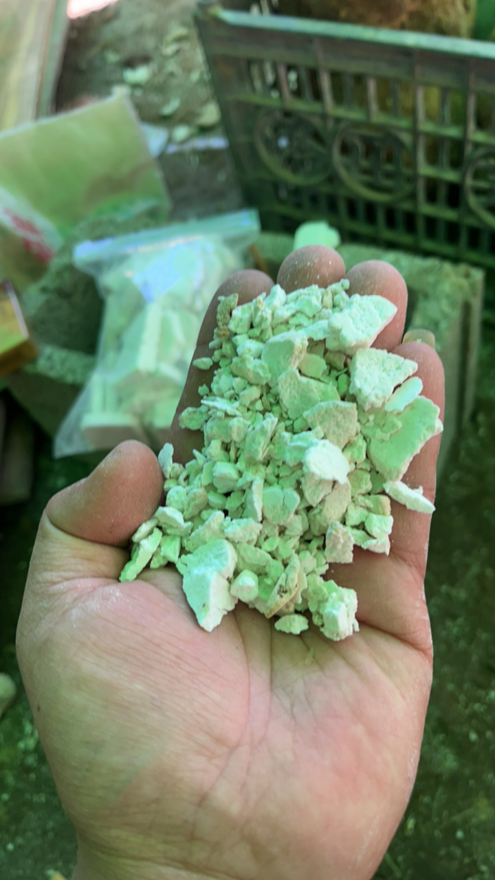 云南茯苓干货碎茯苓粉末生切生晒碎的茯苓无任何添加