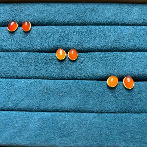 【朱柿大吉】MINI版红玛瑙耳钉/通勤简约/多样性发货其中一对