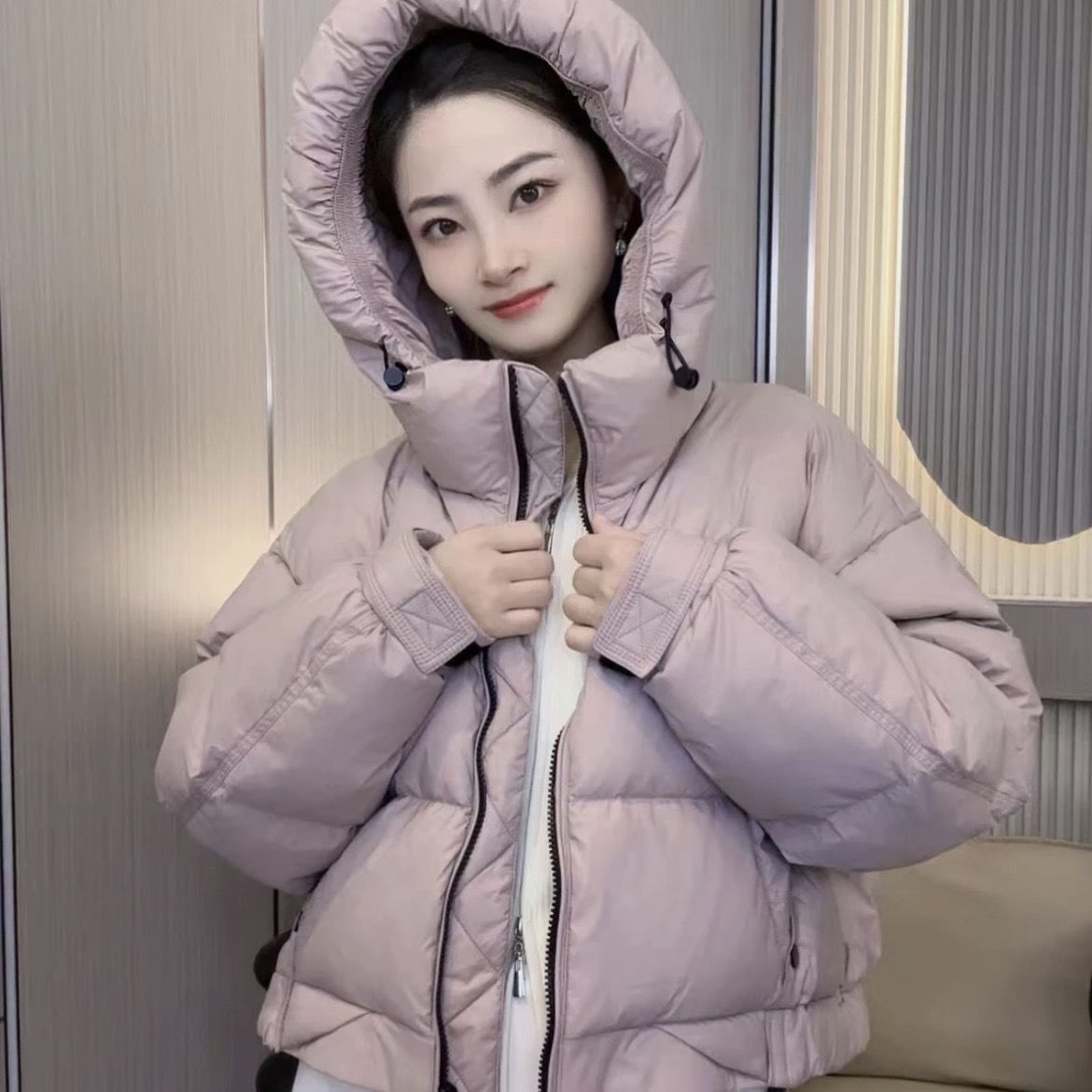 波澄司短款羽绒服女连帽年新款冬季休闲韩版简约保暖时尚白鸭绒外