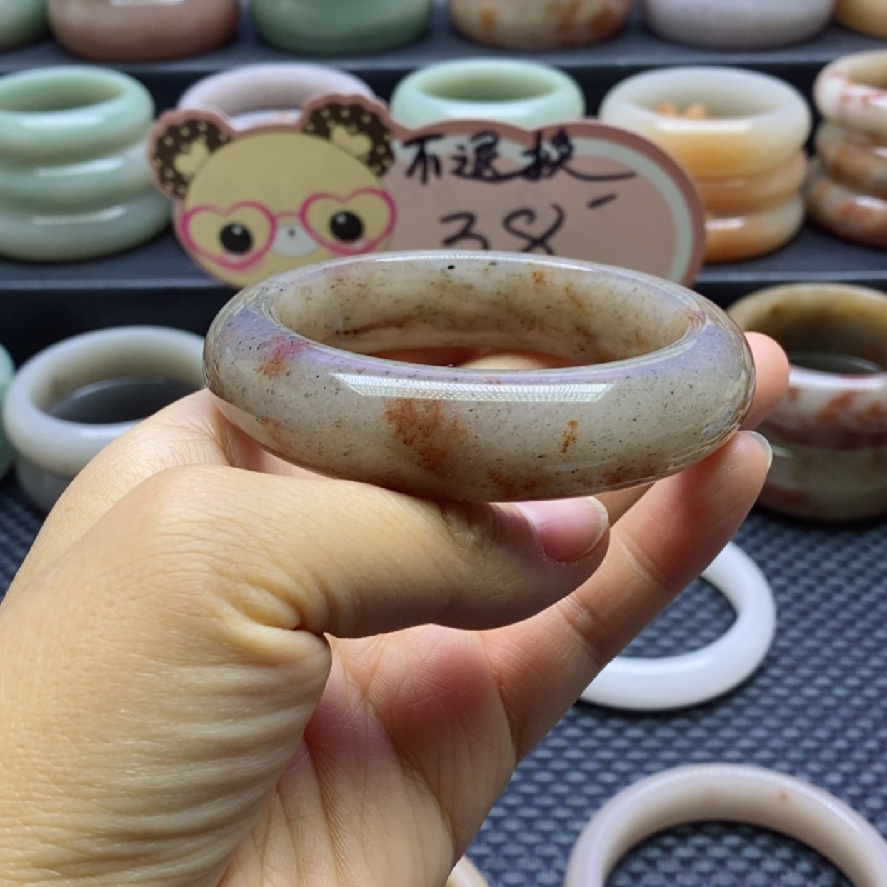 【闪购商品】石英质玉手镯未镶嵌一*