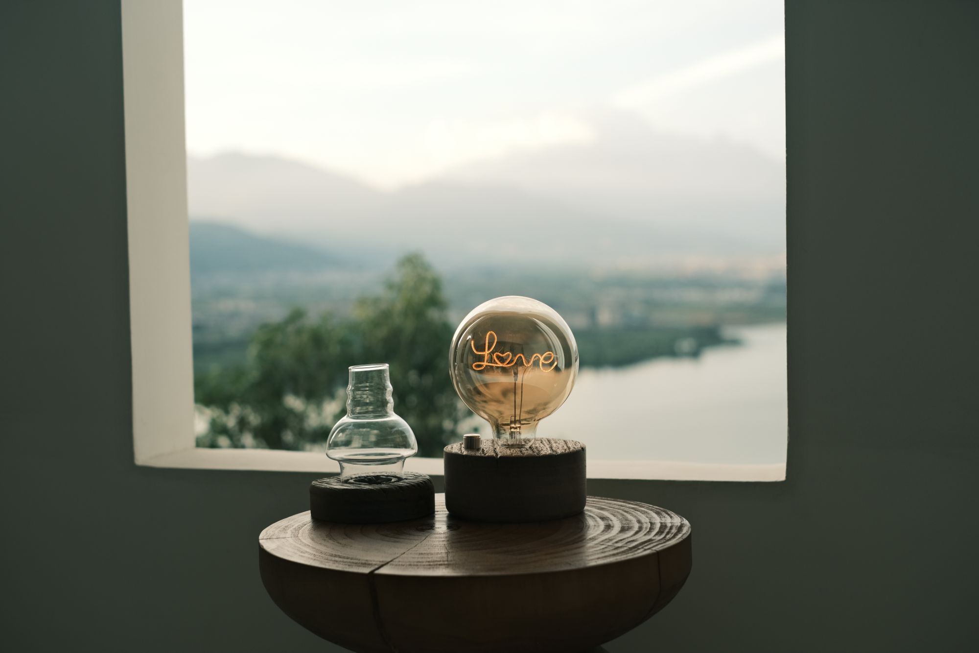 【时间仓库】字母灯复古侘寂风纯手工铁栎木简约充电可移动夜灯实木