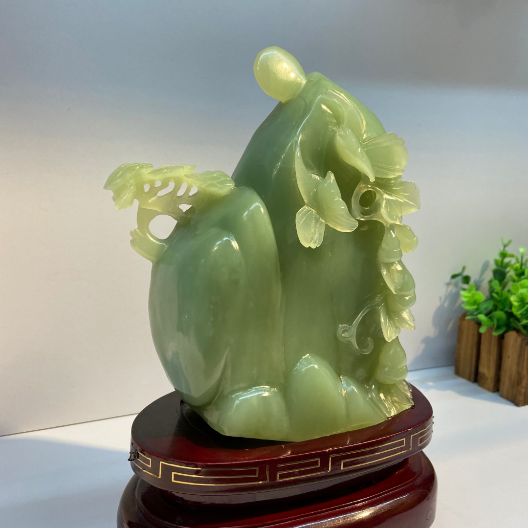 岫岩玉绿料玉石家居摆件 手工雕刻有些绺裂天然玉石难以避免山水