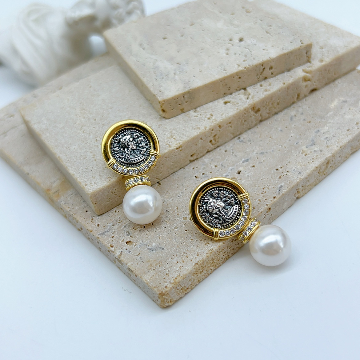 铜合金仿珍珠耳饰 银针 00237 古币浮雕月亮女神狄安娜珍珠耳钉