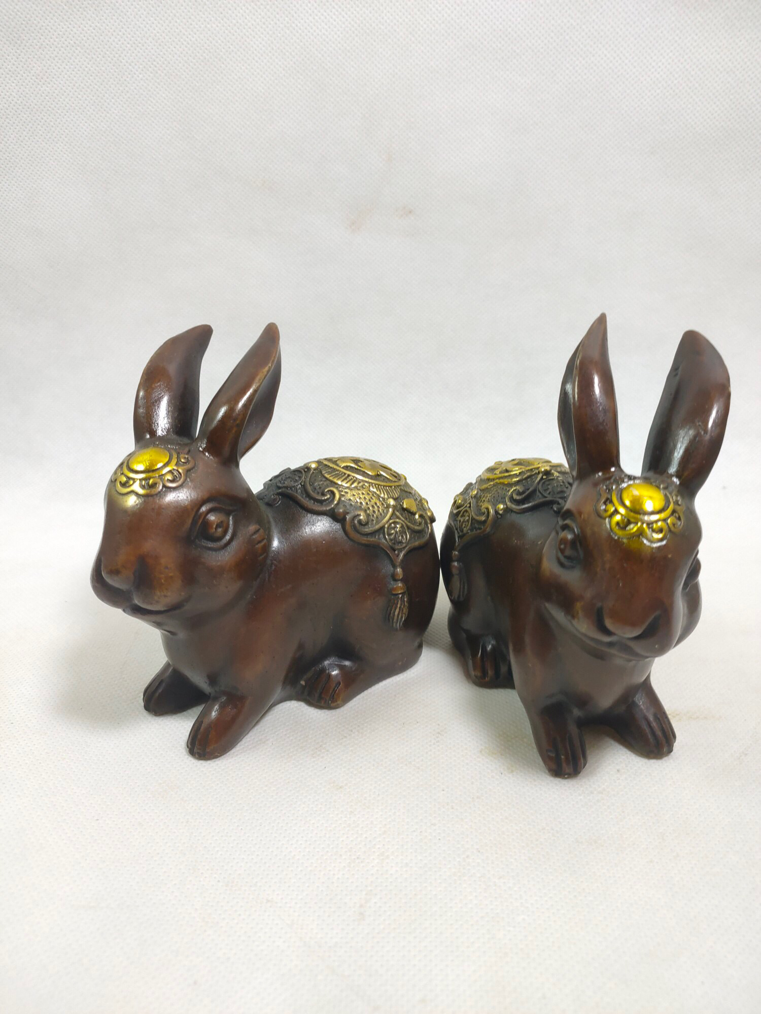 紫铜鎏金复古工艺财富兔子一对家居摆件