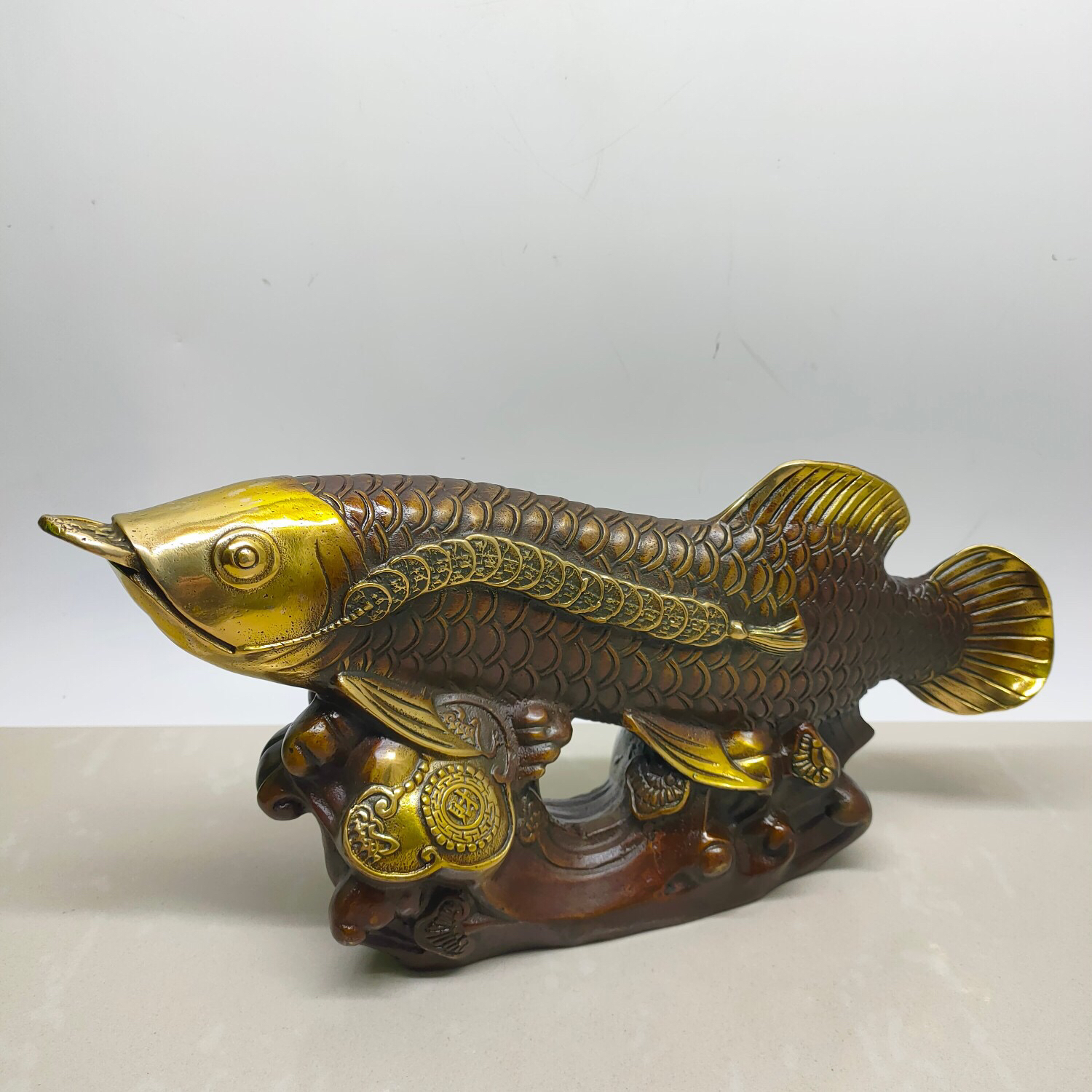 紫铜鎏金复古工艺金龙鱼摆件一个重约1.3㎏