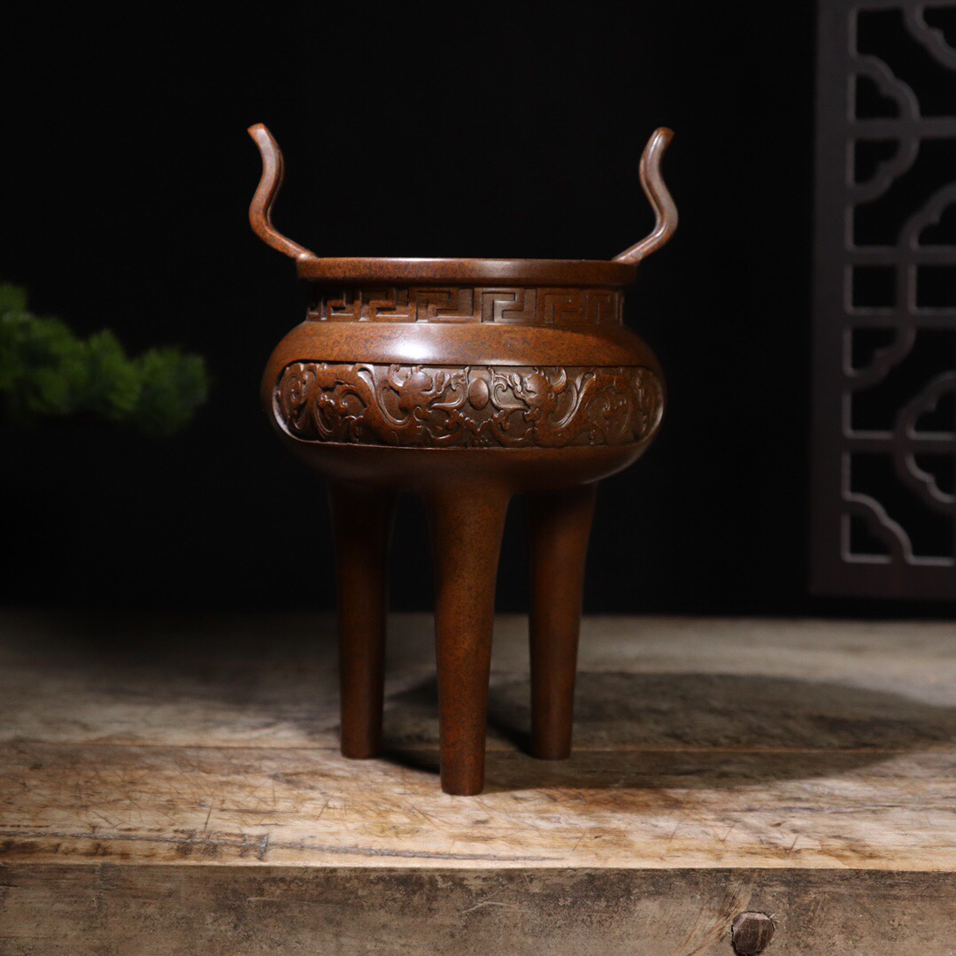 纯铜三足鼎香炉雕刻龙纹双龙戏珠 耳距12.5厘米口径10高19厘米 