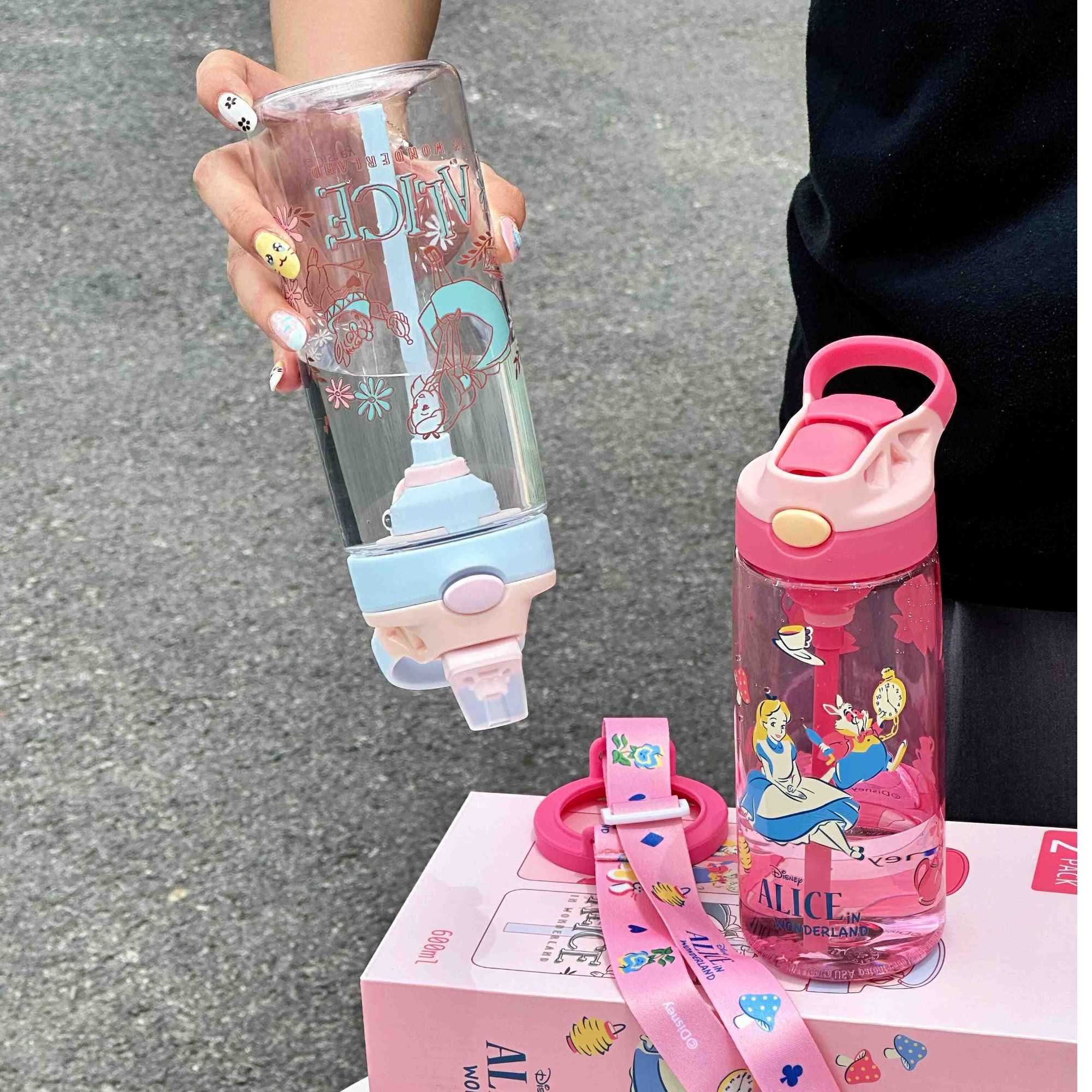 夏季便携【防漏儿童杯组合】卡通可爱款爱丽丝奥特曼吸管杯