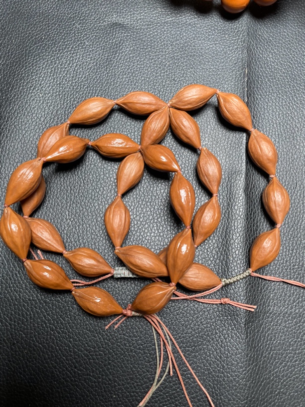 橄榄核稀少尺寸天然桩型原皮手串1.3*2.4左右尺寸