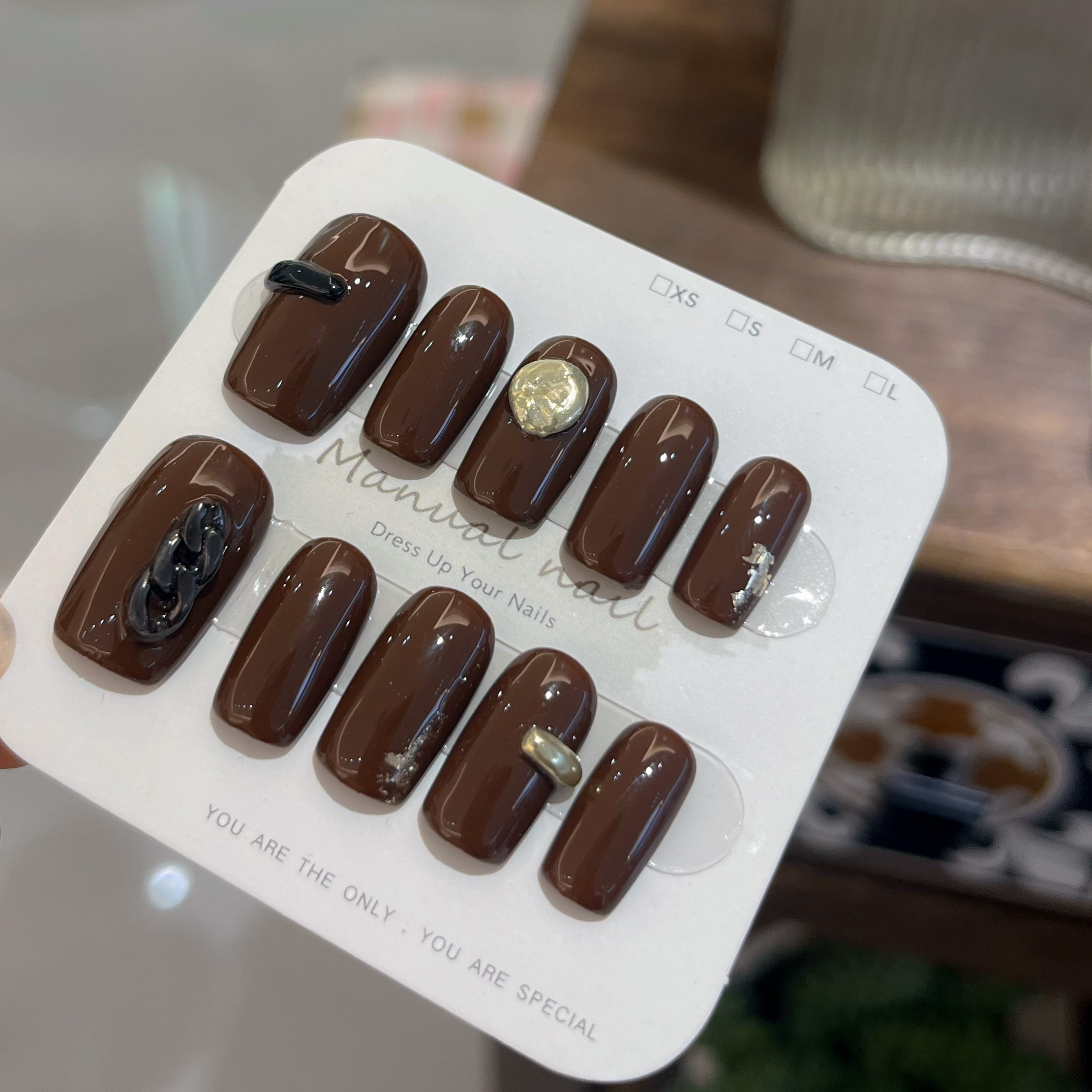 【费列罗】亮面巧克力气质纯手工穿戴美甲穿戴式小众新年