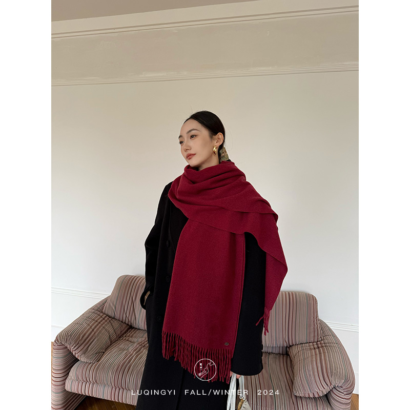 鹭青一原创 高级感仿羊绒围巾女冬季新款流苏设计披肩L24S2150N