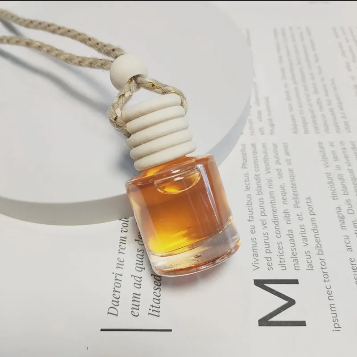 【买五送一】车载香薰挂件汽车卧室吊坠香薰/方圆混发