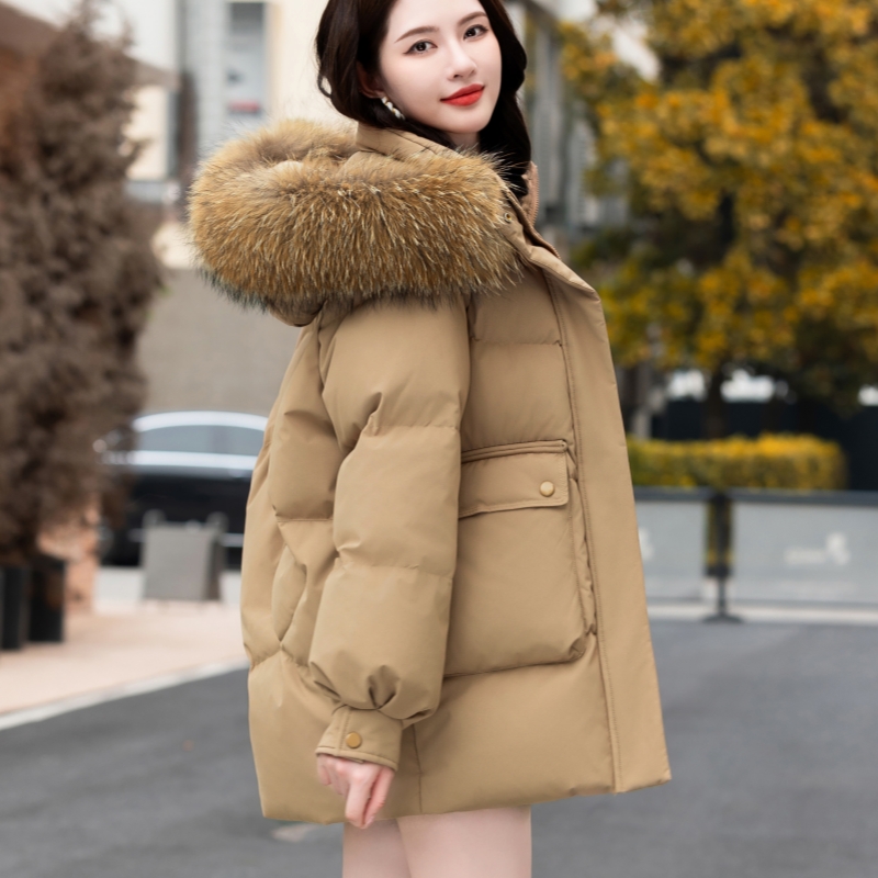 波司登白鸭绒羽绒服女中款冬季2023新款爆款大毛领时尚洋气保暖外