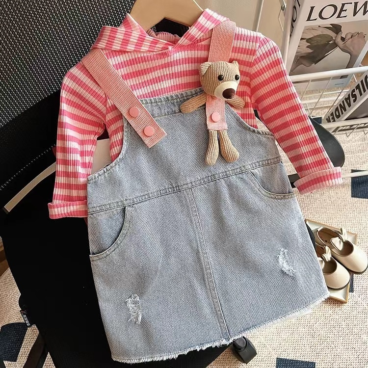 女童牛仔套装2023春季新款女宝宝连帽卫衣两件套中小童背带牛儿童