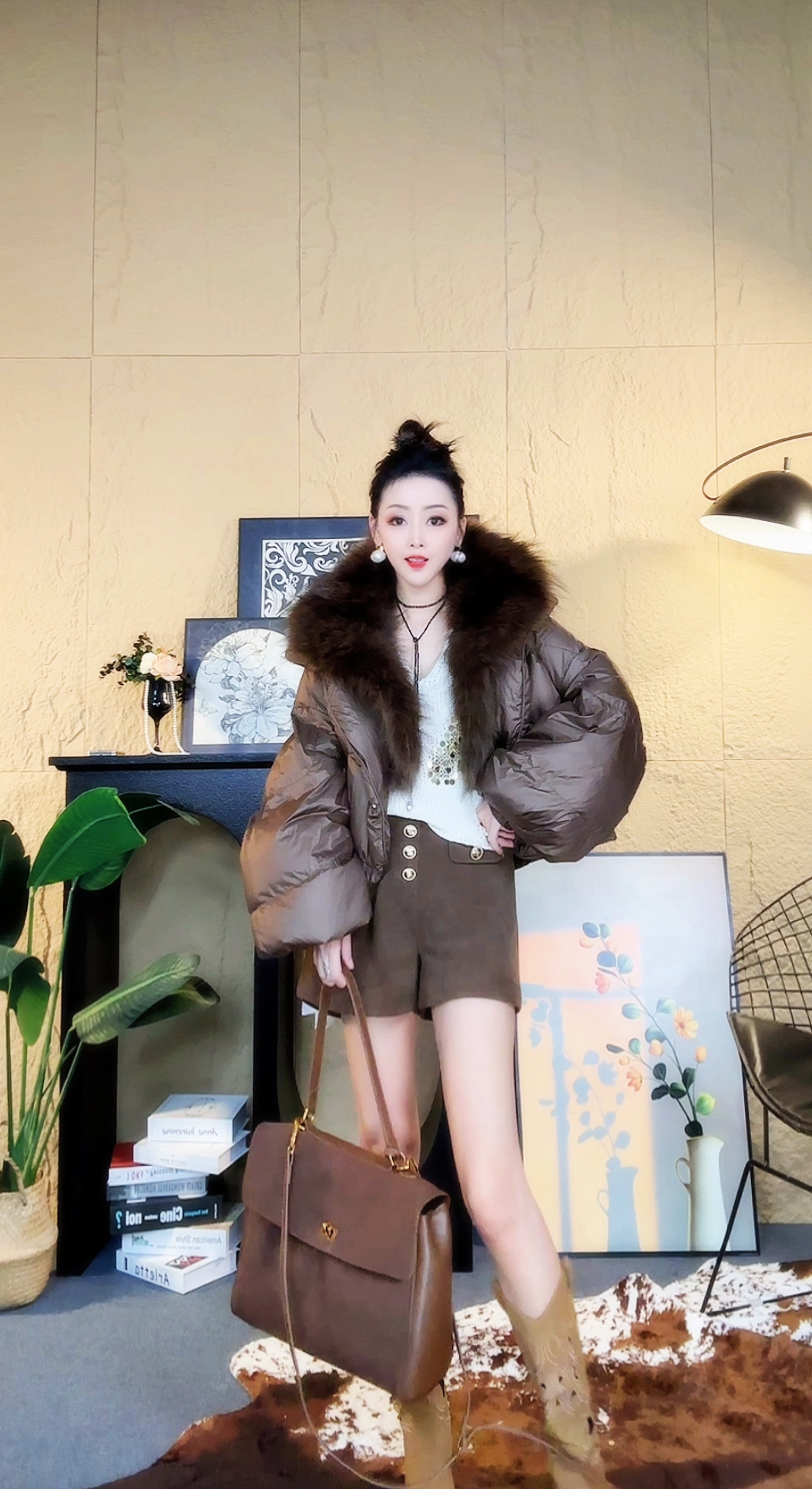 90白鹅绒拼真毛领2024年冬季羽绒服新款女款保暖短款内胆加厚外套