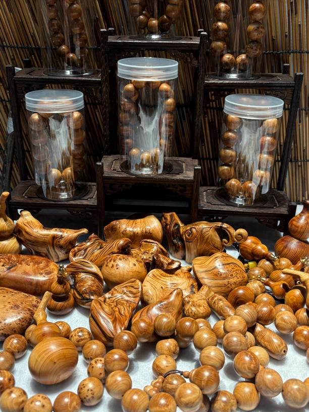 太行崖柏纯手工摆件