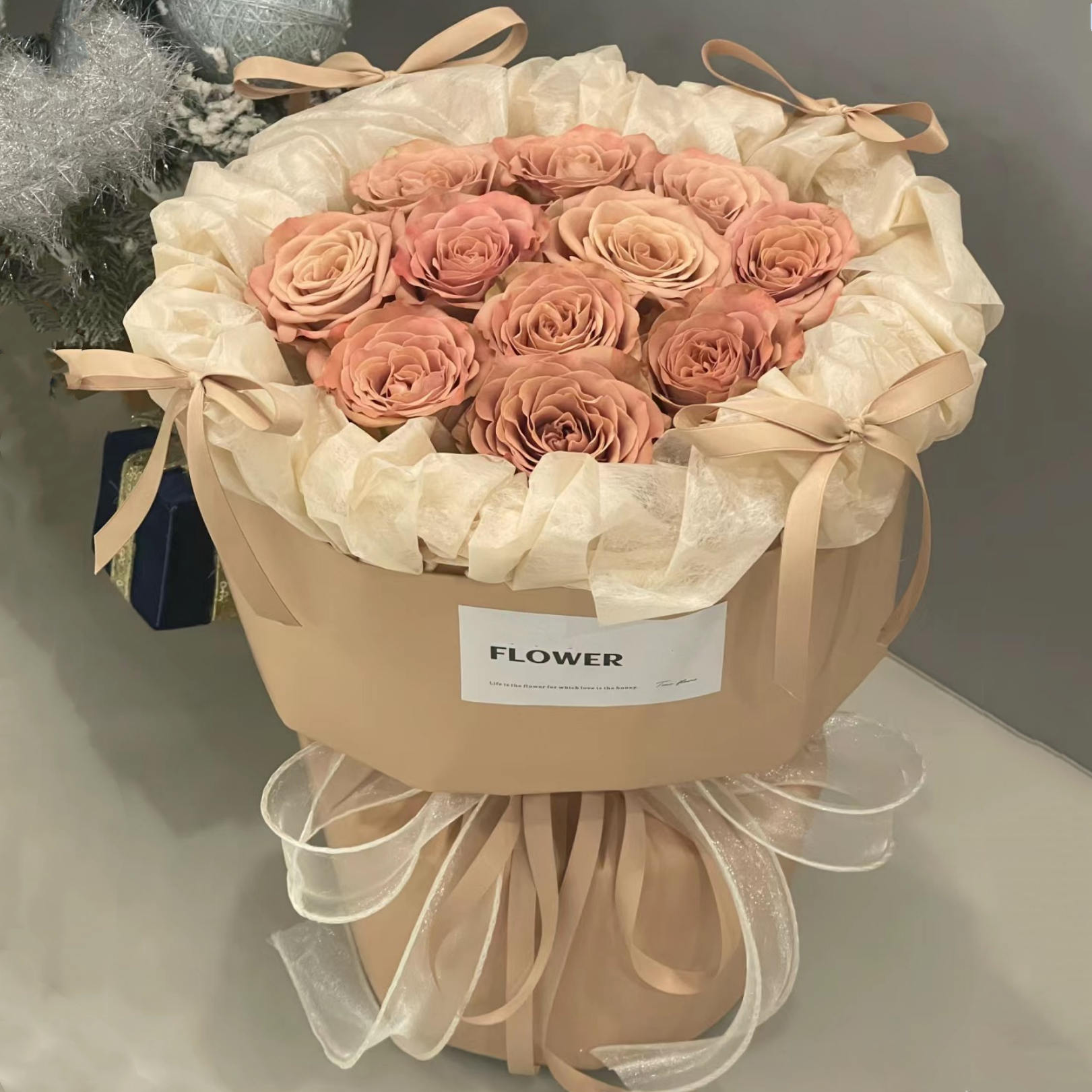 【教师节鲜花】11朵卡布奇诺玫瑰小香风花束/送爱人闺蜜生日礼物/同城花店送花上门