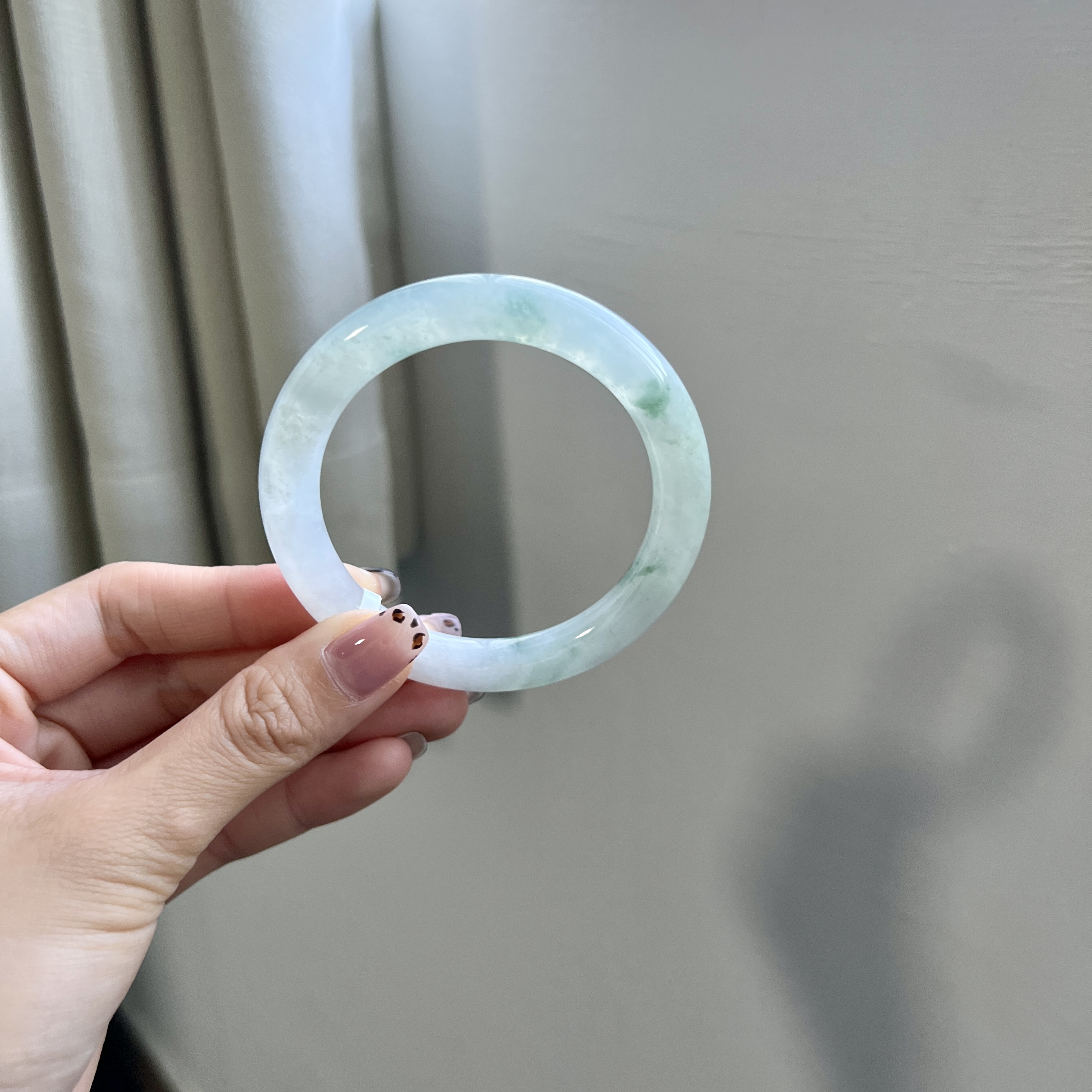 木那雪花棉飘花手镯 编号336  圆条52.88-8.8-9