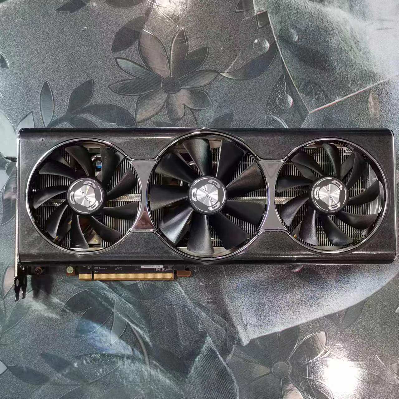 90新 XFX/讯景 讯景5700XT 8G海外版显卡 保1年到手920拆机高性能