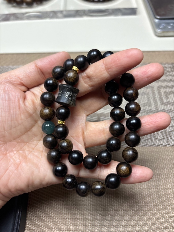 越南芽庄白奇楠留疤料手串