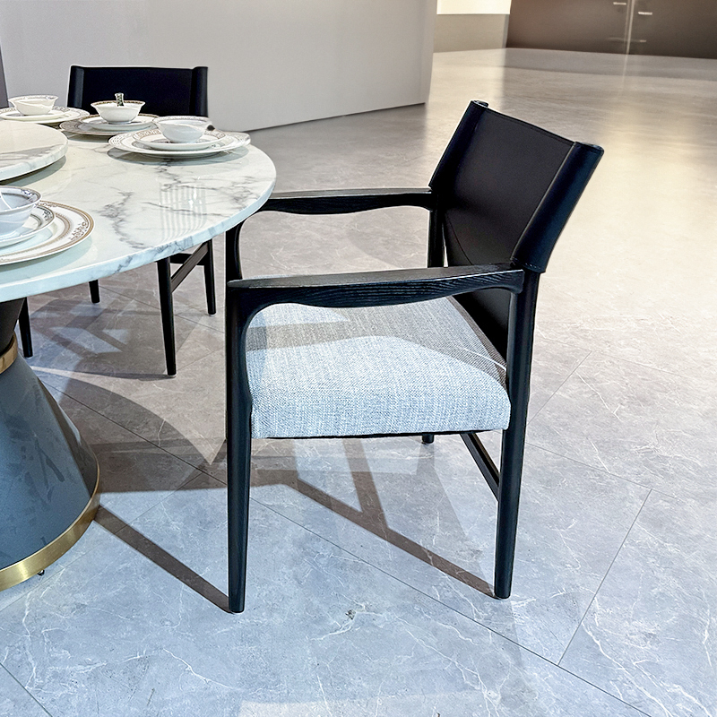 意式轻奢马鞍皮餐椅家用实木凳现代简约设计师北欧书桌餐厅酒店椅